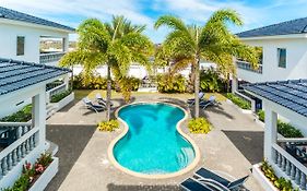 Palm Crest